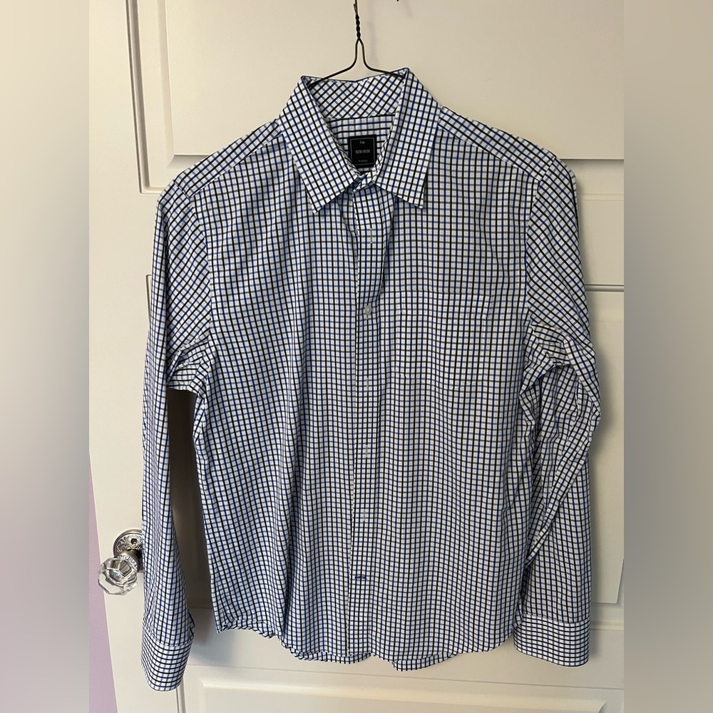Gap Non Iron Casual Button Down Shirt